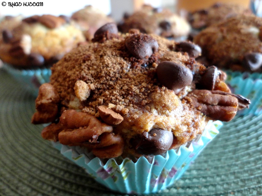 Streusal Topped Banana Muffins