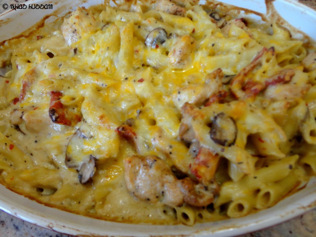 Baked Chicken Penne with Sundried Tomatoes and Mushrooms