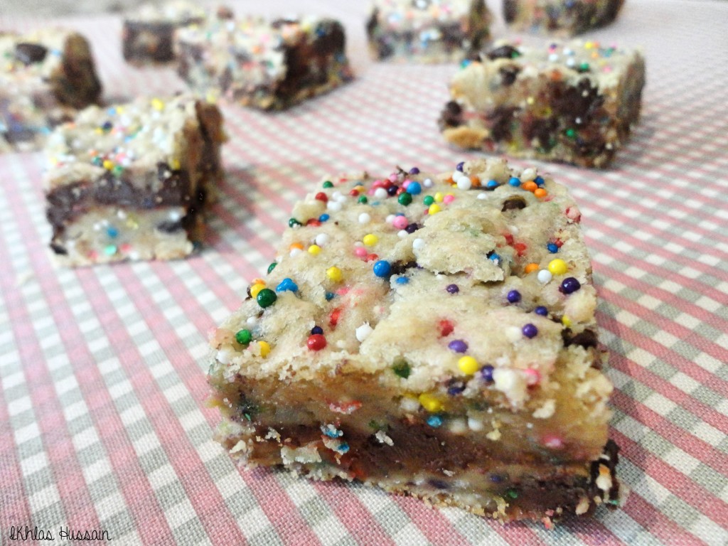 chocolate chip sprinkle blondies