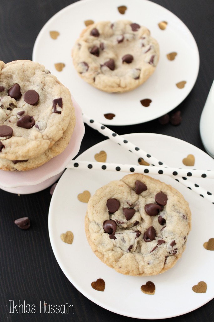 Deep Dish Chocolate Chip Cookies