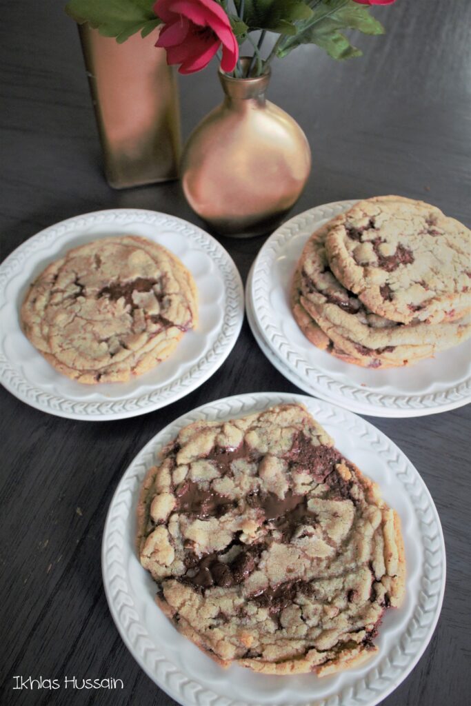 Crinkly Chocolate Chip Cookies